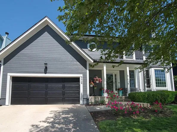 21708 W 49th St, Shawnee, KS 66226