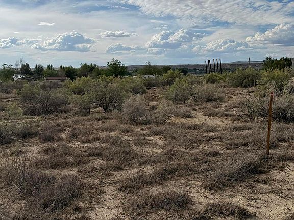 3rd image of 956 Road 4990