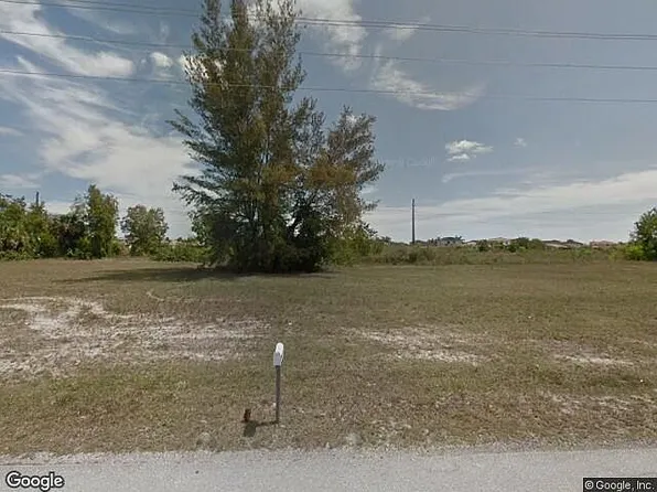 3101 NE 7th Pl, Cape Coral, FL 33909