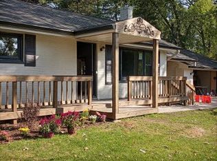 19306 W West Shore Dr, Mundelein, IL 60060