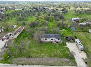 9700 Kelly Ln, Alvarado, TX 76009