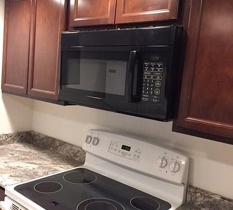 Kitchen_Microwave