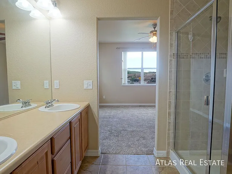 5828 Cumbre Vista Way — Photo 16