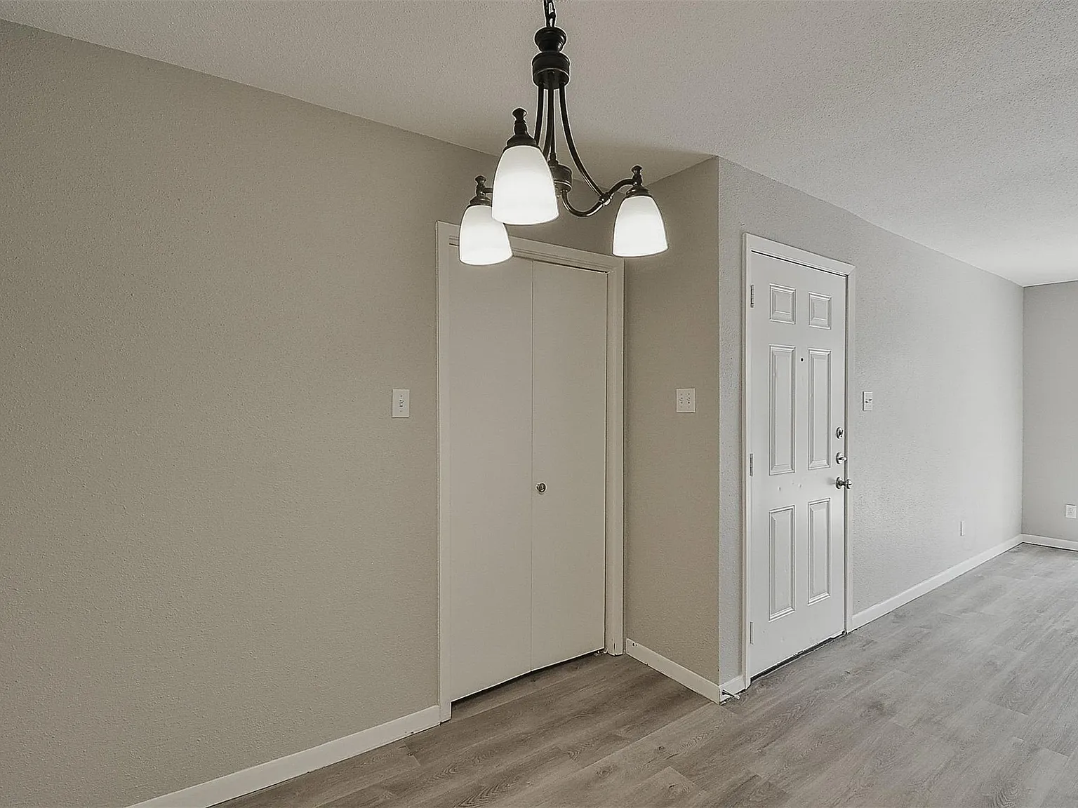 1 bed, 1.0 bath, 728 sqft, $950 — Photo 4