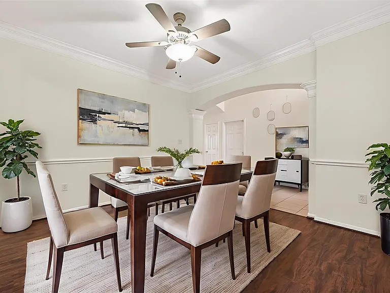 14914 W Bend Dr — Photo 4
