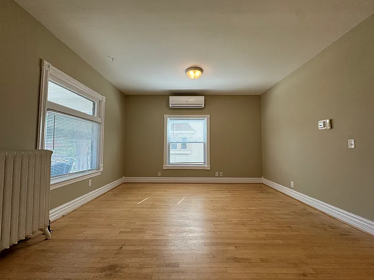 3332 Dupont Ave S #1 — Photo 2