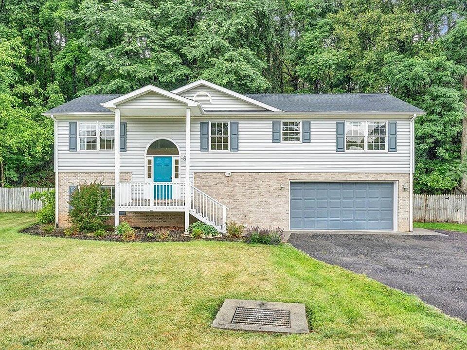 1st image of 120 Upland Dr