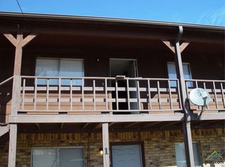 405 E Paschal St, Troup, TX 75789