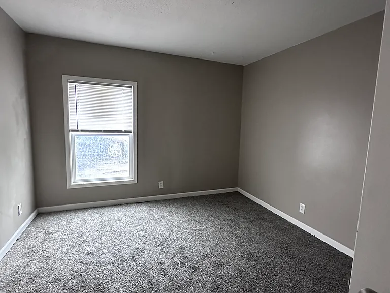 Sky Way Apartments — Photo 26