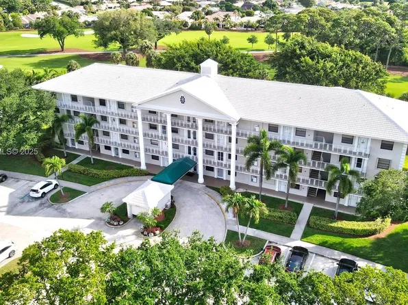 6073 Balboa Circle #204, Boca Raton, FL 33433