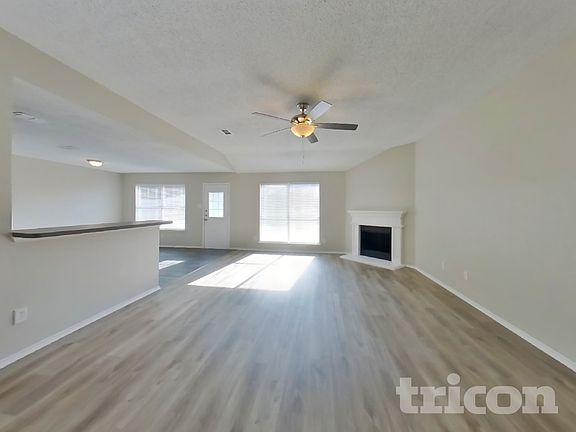 2nd image of 309 Pecos Dr