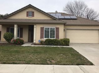 840 W Packwood Ct, Visalia, CA 93277