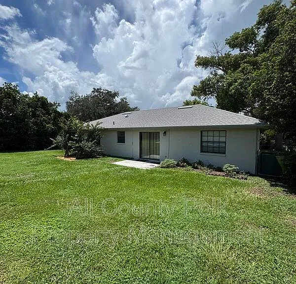 8601 Sunnydale Ln — Photo 35