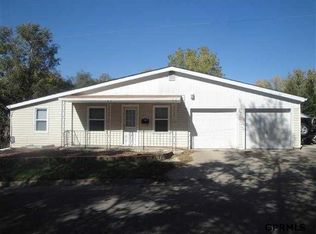 3004 Monroe St, Omaha, NE 68107