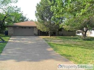 140 E Wall St, Hewitt, TX 76643