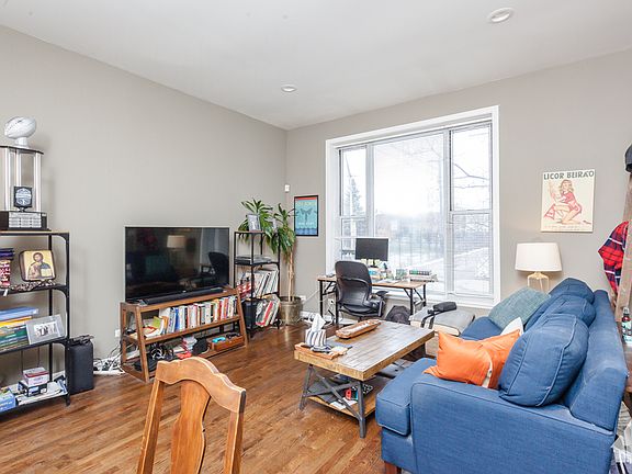 2nd image of 2209 W Race Ave #1