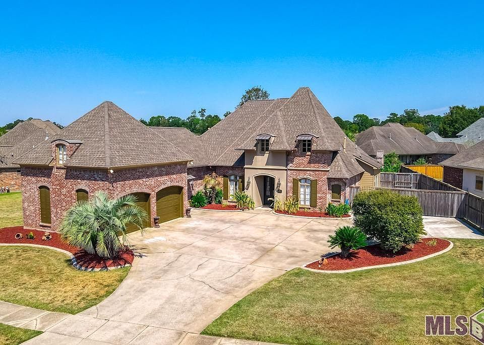 1st image of 18521 Lake Stream Dr