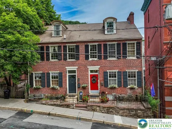 12-14 Race St, Jim Thorpe, PA 18229