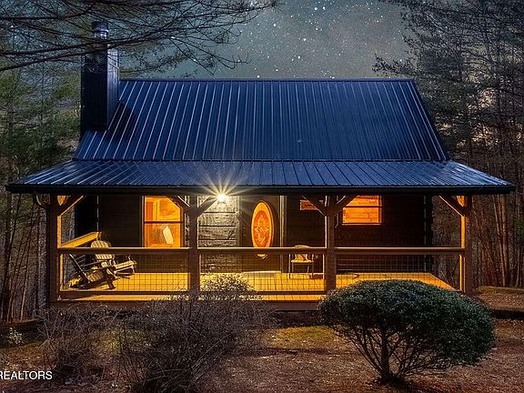 3rd image of 4210 Mountain Rest Way