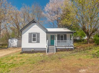 816 Marshall St, Mount Airy, NC 27030