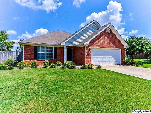 3rd image of 216 Park Stone Dr