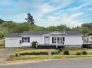 214 S 2nd Ave, Rockaway Beach, OR 97136