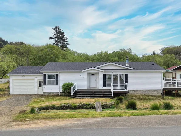 214 S 2nd Ave, Rockaway Beach, OR 97136