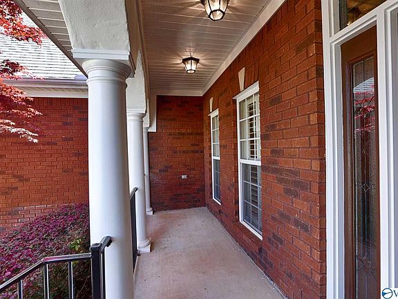 4th image of 102 Kawana Ct