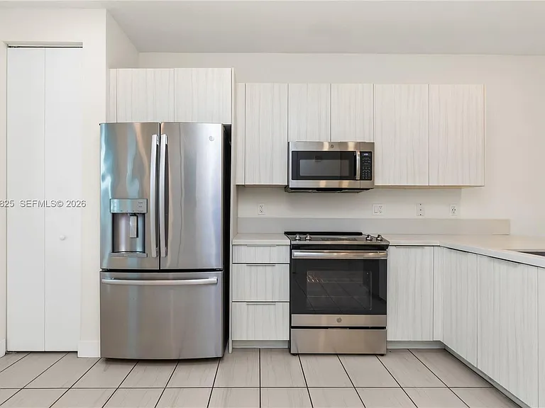 6416 NW 102nd Ct #115 — Photo 3