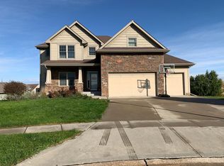 3407 159th St, Urbandale, IA 50323