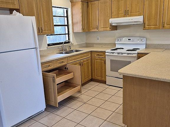 3rd image of 119 Washington Blvd