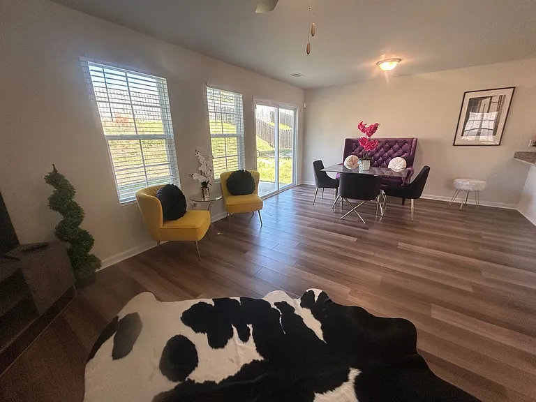 2769 Prince Charles Ct — Photo 4