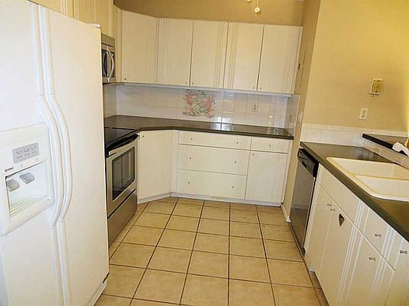 4th image of 130 Cypress Club Dr APT 331
