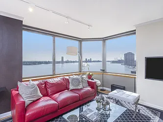 Rented by Nest Seekers International