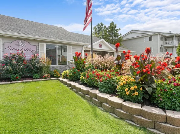 Stonebridge Apartments