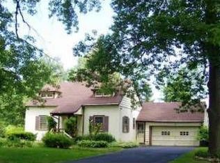65 Woodland Rd, Pittsford, NY 14534
