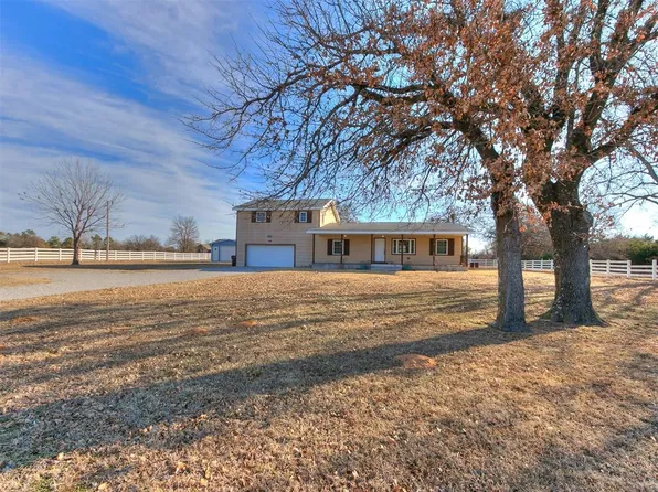 4800 Lake Dr, Harrah, OK 73045