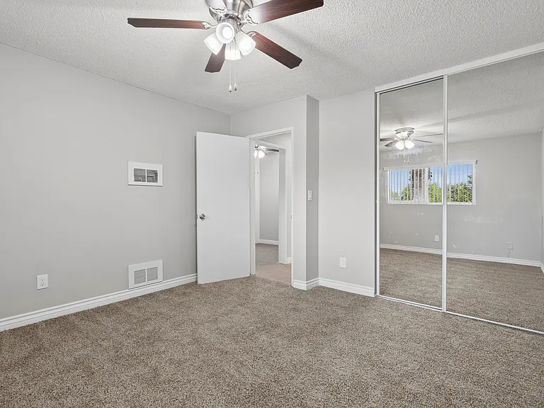 Town Center Apartments — Photo 11