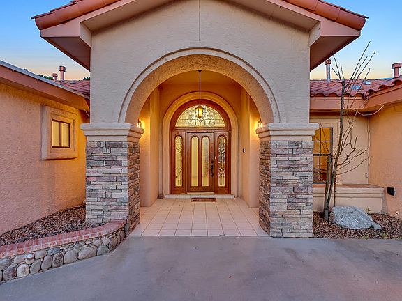 2nd image of 11917 Paseo Festivo Ct