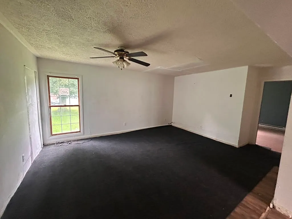 3 bed, $800 — Photo 3
