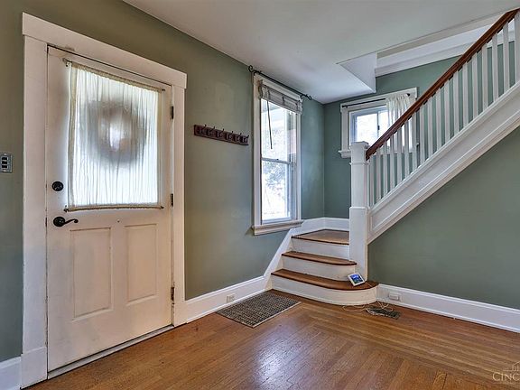 4th image of 3061 Hull Ave
