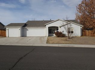 1050 Rimfield Dr, Fernley, NV 89408