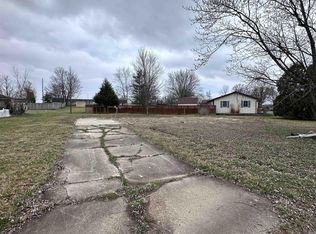 469 Indiana Ave, Parker City, IN 47368