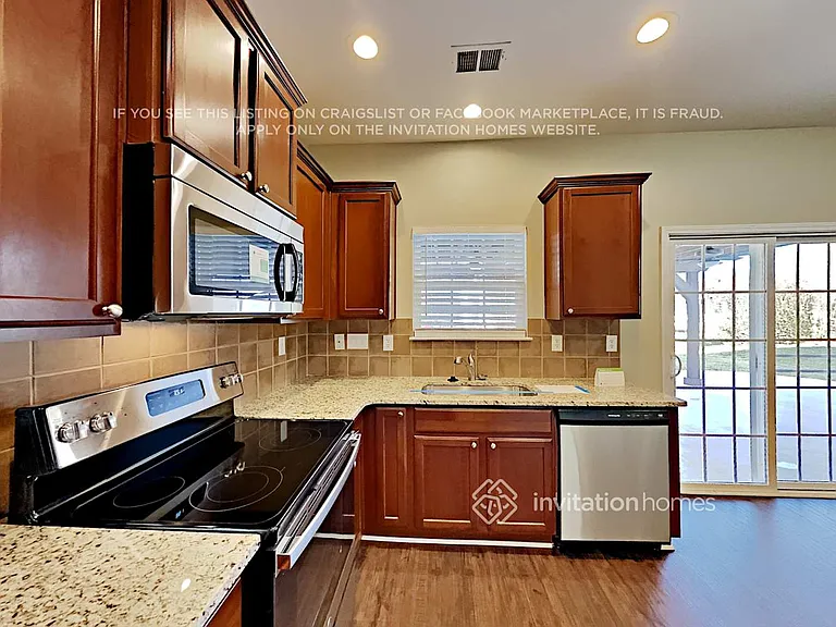9018 Gailes Dr — Photo 7