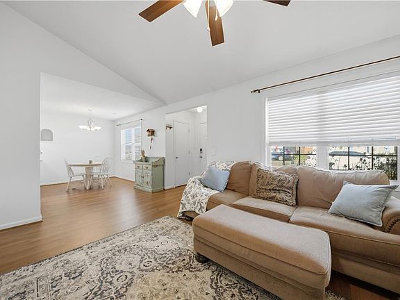 5th image of 107 Old Oak Rd