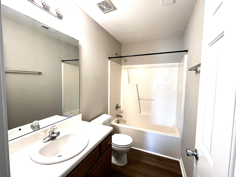 1044 Jade Ln — Photo 19