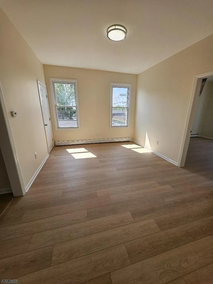 Building Photo - 372 Bergen St