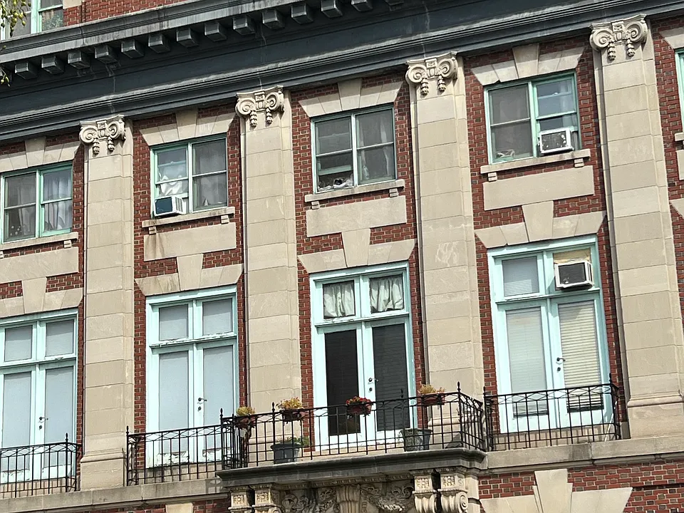 138 S Broadway #1B