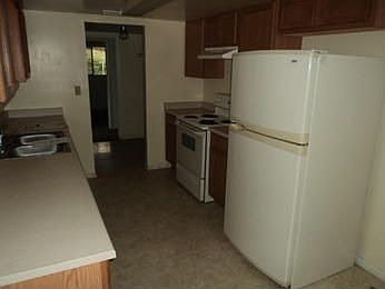 5th image of 1614 E 2nd Ave