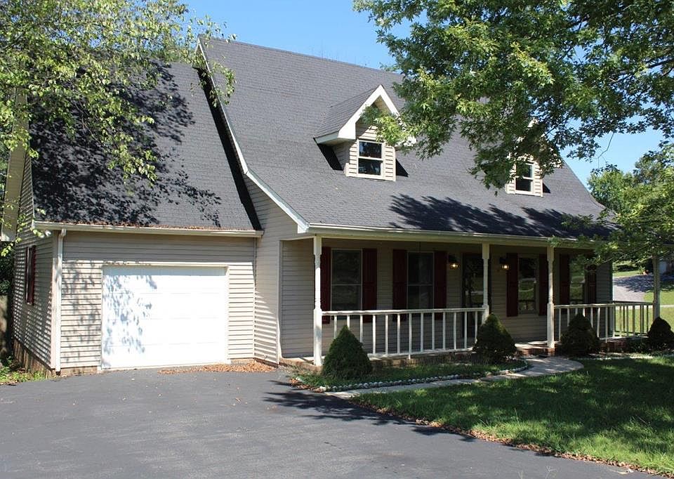 1st image of 70 Thoroughbred Ln